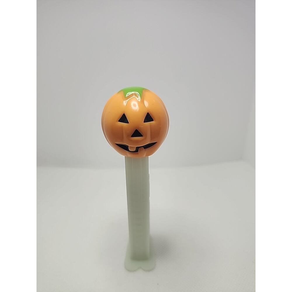 Vintage 1980 Glow in the Dark Pumpkin Jack-o-Lantern Pez Dispenser Halloween